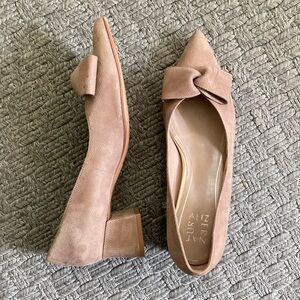 Naturalizer Tan Low Heels with Bow Detail